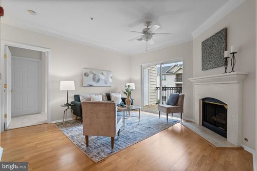 unit-7303-1570 Spring Gate Dr, MCLEAN, VA, 22102-3431 | Card Image