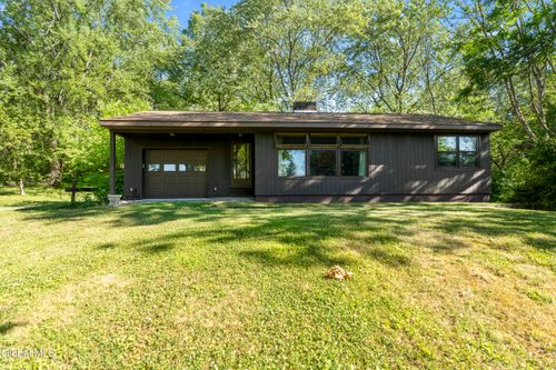 1 Simons Ln, Altamont, NY, 12009-6228 | Card Image