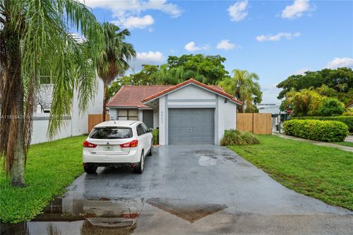 9502 Sw 151st Ct, Miami, FL, 33196-1214 | Card Image