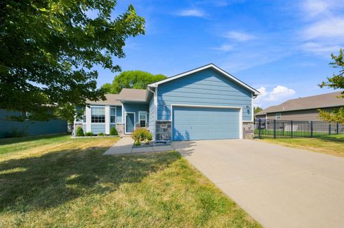 1535 N Kentucky Ln, Wichita, KS, 67235-1205 | Card Image