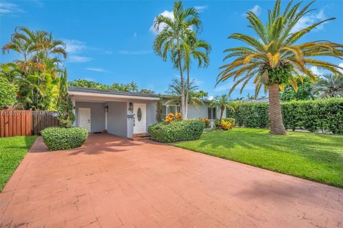 907 Ne 5th St, Hallandale Beach, FL, 33009-8500 | Card Image