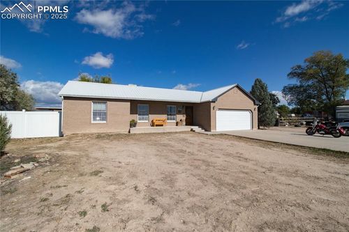 1037 12th St, Penrose, CO, 81240-9630 | Card Image
