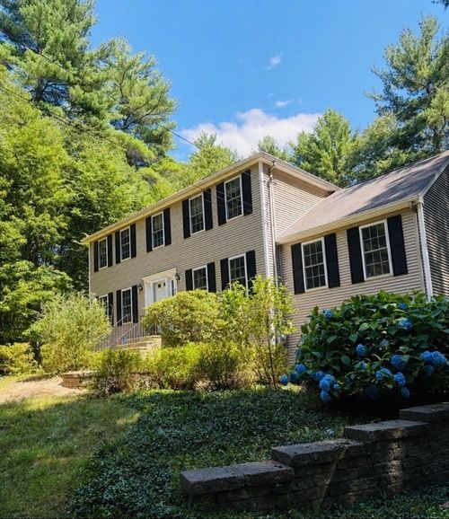94 Whitins Rd, Sutton, MA, 01590-2733 | Card Image