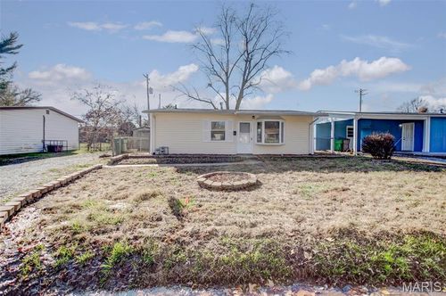 1124 Saint Michael Dr, Cahokia, IL, 62206-2214 | Card Image