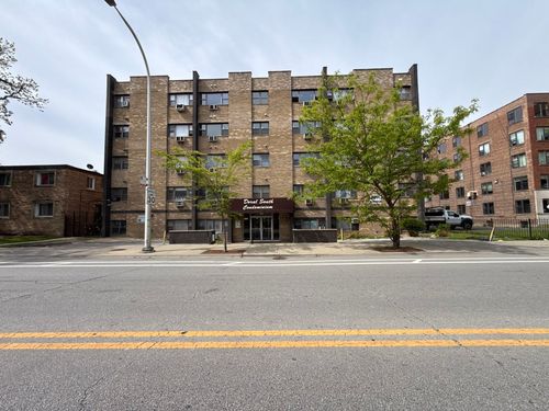 513-7854 S South Shore Dr, Chicago, IL, 60649-5375 | Card Image