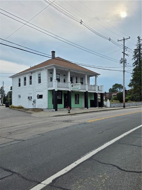 1854 Smith St, North Providence, RI, 02911-1906 | Card Image