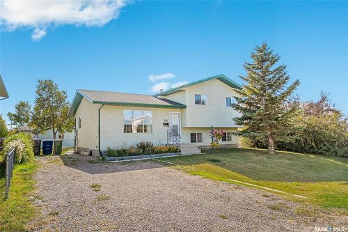 104 4 St, Dundurn, SK, S0K1K0 | Card Image