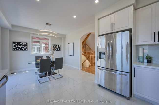 10 Globemaster Lane, House attached with 3 bedrooms, 4 bathrooms and 1 parking in Richmond Hill ON | Image 22
