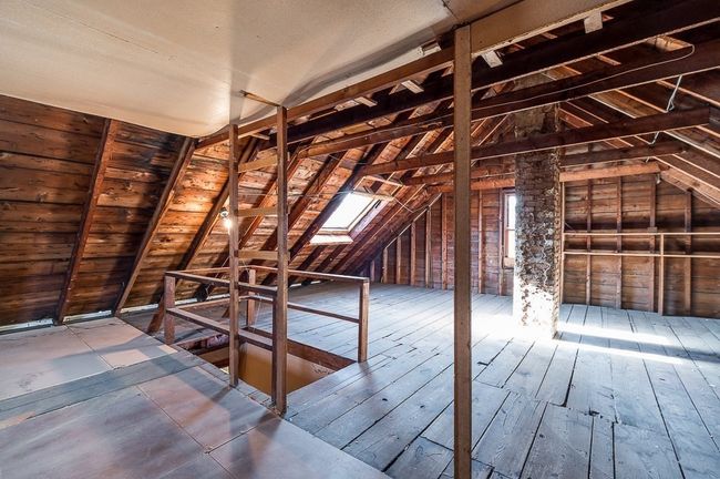 R - 20 Cross St, House other with 4 bedrooms, 2 bathrooms and 5 parking in Beverly MA | Image 18