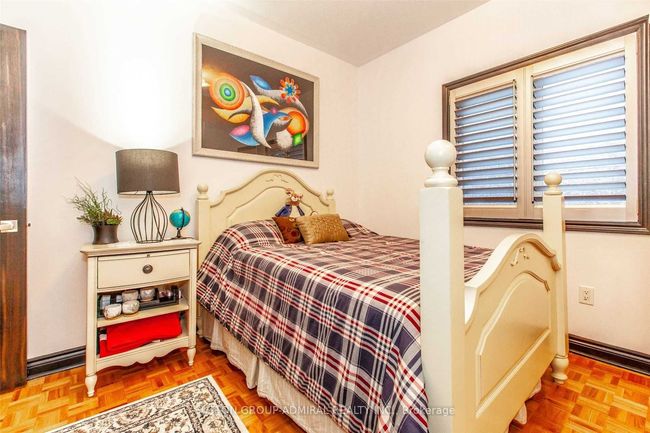 9 Amalfi Crt, House other with 5 bedrooms, 4 bathrooms and 2 parking in Vaughan ON | Image 32