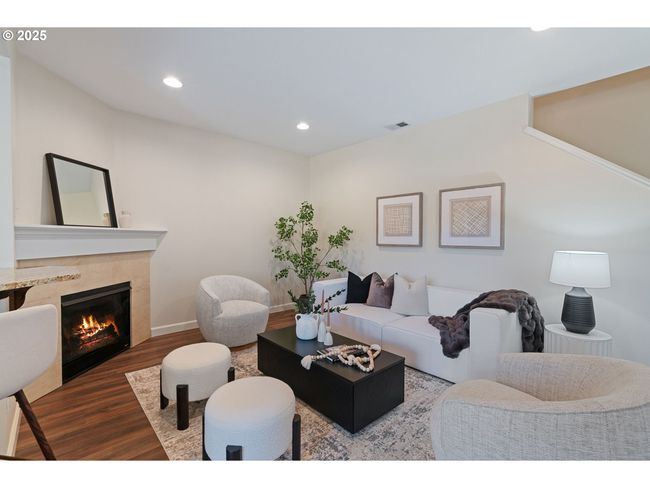 16085 Se Kingbird Dr, House attached with 3 bedrooms, 3 bathrooms and 1 parking in Clackamas OR | Image 12