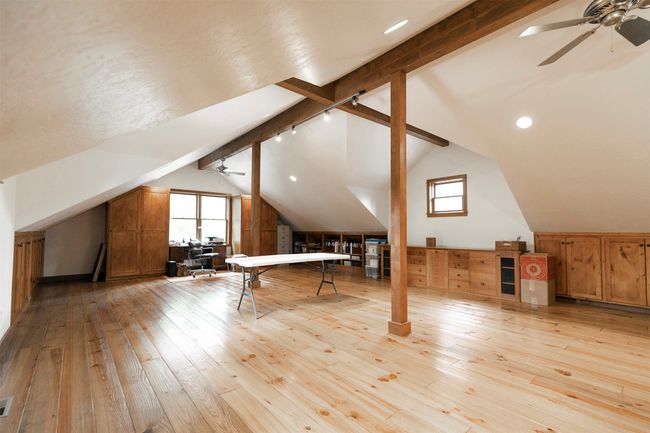 Loft Above Detached Garage | Image 62