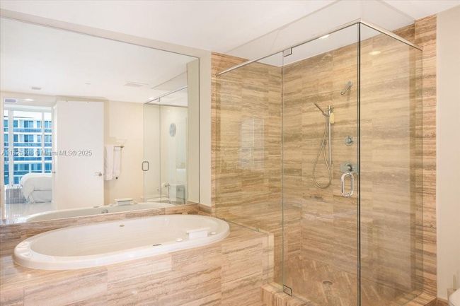 APT-1502 - 15811 Collins Ave, Condo with 3 bedrooms, 4 bathrooms and null parking in Sunny Isles Beach FL | Image 16