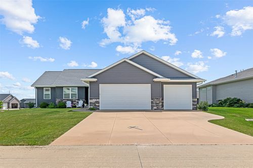 2793 Creekview Trl, Palo, IA, 52324-5704 | Card Image