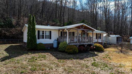 1922 Zacks Fork Rd, Lenoir, NC, 28645-7665 | Card Image