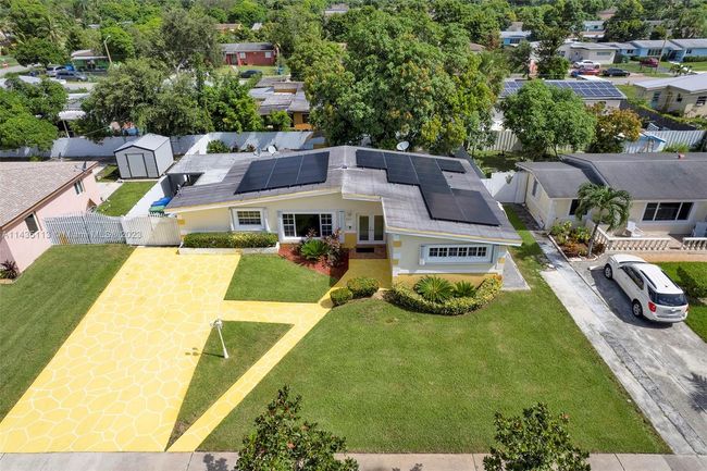 2021 Nw 185 Th Ter, House other with 3 bedrooms, 2 bathrooms and null parking in Miami Gardens FL | Image 38