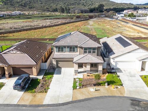 28052 Moosa Creek Way, Valley Center, CA, 92082-0045 | Card Image