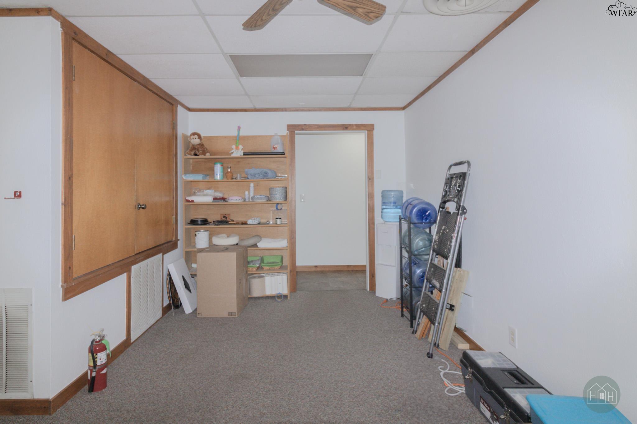 Commercial Sale in Vernon 4