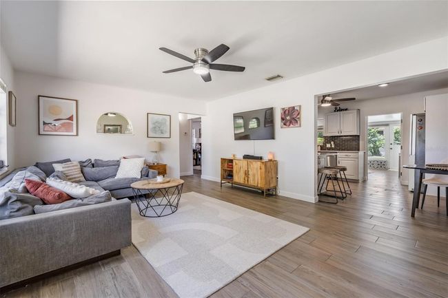 1816 Bayou Grande Blvd Ne, House other with 3 bedrooms, 2 bathrooms and null parking in St Petersburg FL | Image 8