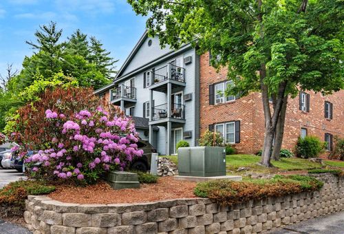 unit-706-7 Northbrook Dr, Manchester, NH, 03102-8548 | Card Image