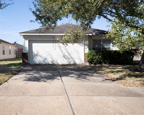 8202 Radial Court, Rosharon, TX, 77583 | Card Image