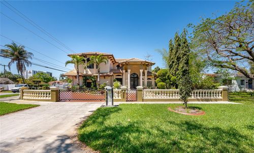 588 Miller Dr, Miami Springs, FL, 33166-6114 | Card Image