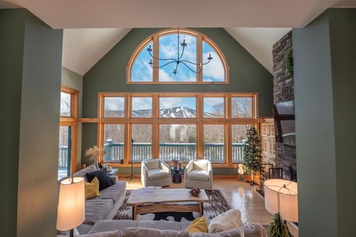 9 Lodge Ln, West Dover, VT, 05356 | Card Image