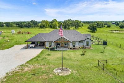 516 Cr 470, Home with 3 bedrooms, 3 bathrooms and 2 parking in Chilton TX | Image 3