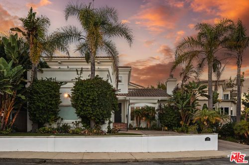 7354 Trask Ave, Playa del Rey, CA, 90293-8069 | Card Image