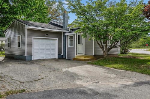 38 Western Ave, Rochester, NH, 03867-2840 | Card Image