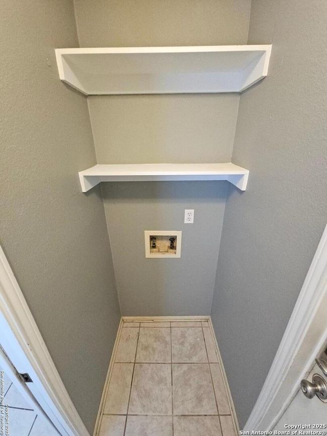 10105 Trappers Rdg, House other with 3 bedrooms, 2 bathrooms and null parking in Converse TX | Image 16