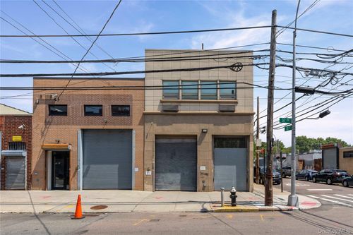 12-19 37th Ave, Long Island City, NY, 11101-6028 | Card Image