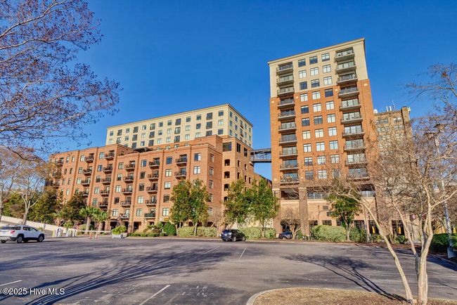 1354 - 240 N Water St, Condo with 2 bedrooms, 3 bathrooms and 2 parking in Wilmington NC | Image 50