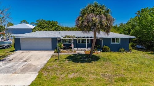 540 Grove Avenue Nw, PORT CHARLOTTE, FL, 33952 | Card Image