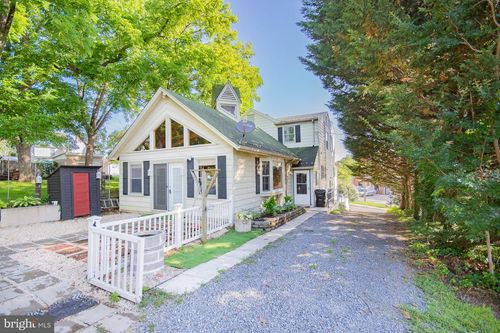 121 E James St, WINCHESTER, VA, 22601-4542 | Card Image