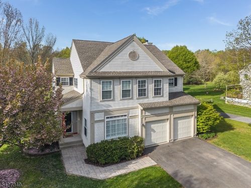 45 Grandin Ct, Asbury, NJ, 08802-1308 | Card Image