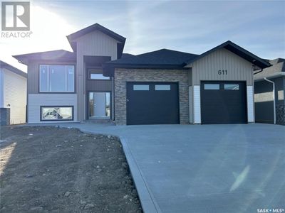 611 Pebble Beach Blvd, House other with 5 bedrooms, 3 bathrooms and null parking in Warman SK | Image 2