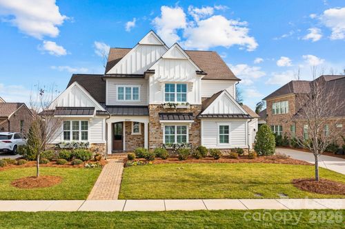 9541 Pacing Ln Nw, Concord, NC, 28027-8754 | Card Image