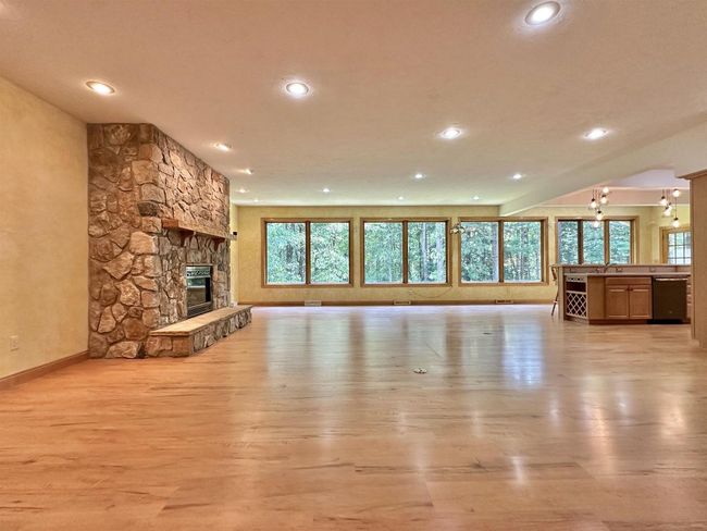 N2766 Stanley Lane, House other with 3 bedrooms, 4 bathrooms and null parking in PESHTIGO WI | Image 9