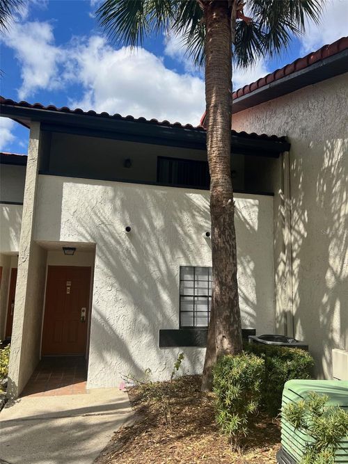 b18-10274 Turkey Lake Rd, ORLANDO, FL, 32819-8053 | Card Image