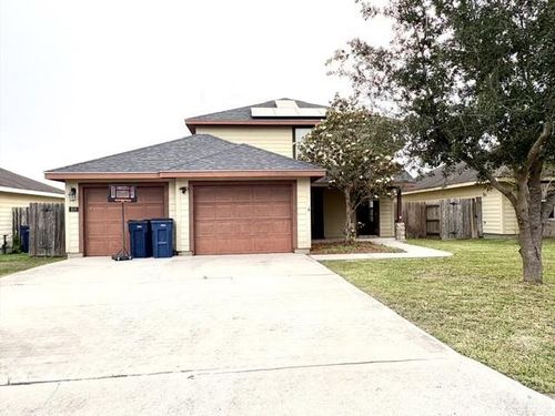 809 Santos Ave, Mercedes, TX, 78570-4341 | Card Image