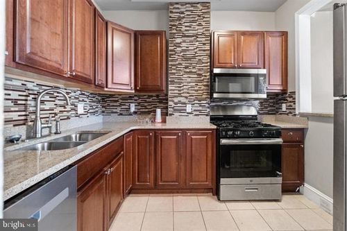 2222 Poplar Grove St, BALTIMORE, MD, 21216-2837 | Card Image