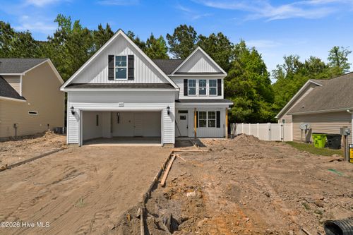 445 Peregrine Ridge Dr, New Bern, NC, 28560-1827 | Card Image