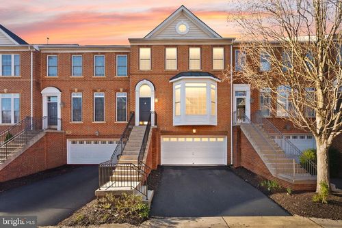 9969 Cyrandall Dr, OAKTON, VA, 22124-2950 | Card Image