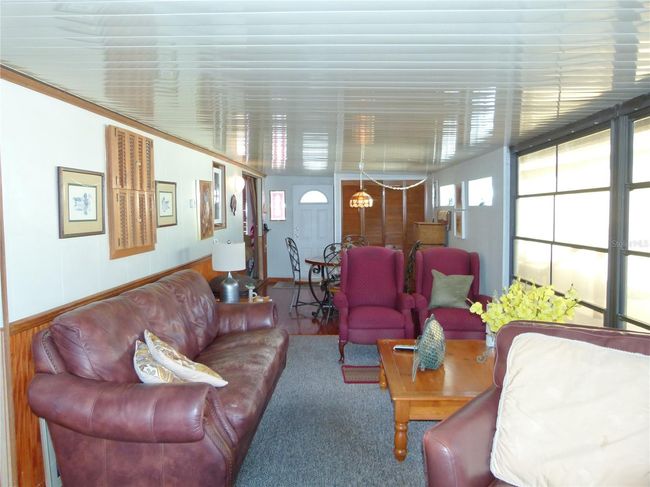 Family Room | Image 14