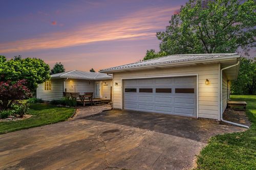 62852 Territorial Rd, Lawrence, MI, 49064-9730 | Card Image