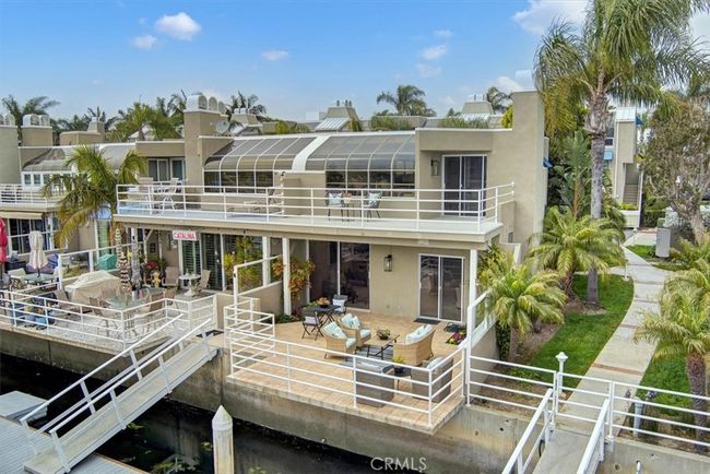3366 Tempe Dr, House other with 2 bedrooms, 3 bathrooms and 2 parking in Huntington Beach CA | Image 61