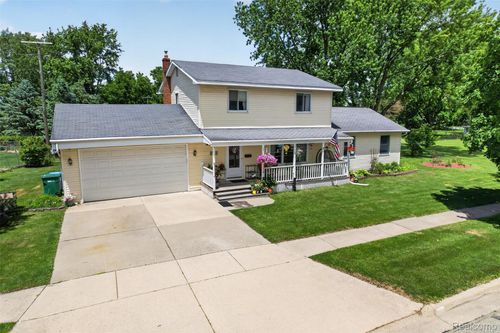 310 Browning Dr, Howell, MI, 48843-2017 | Card Image