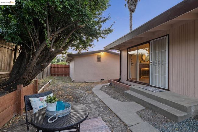 Spacious Back Yard | Image 46