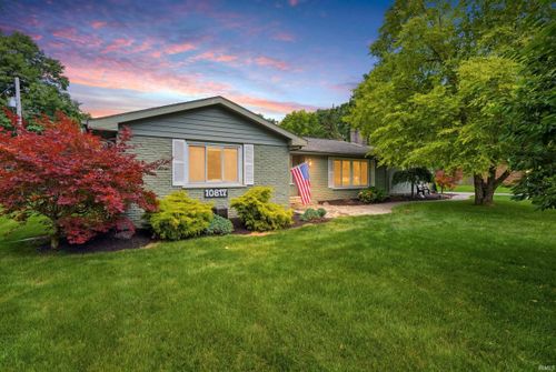 10817 E Rosewood Circle, Fort Wayne, IN, 46845-1143 | Card Image